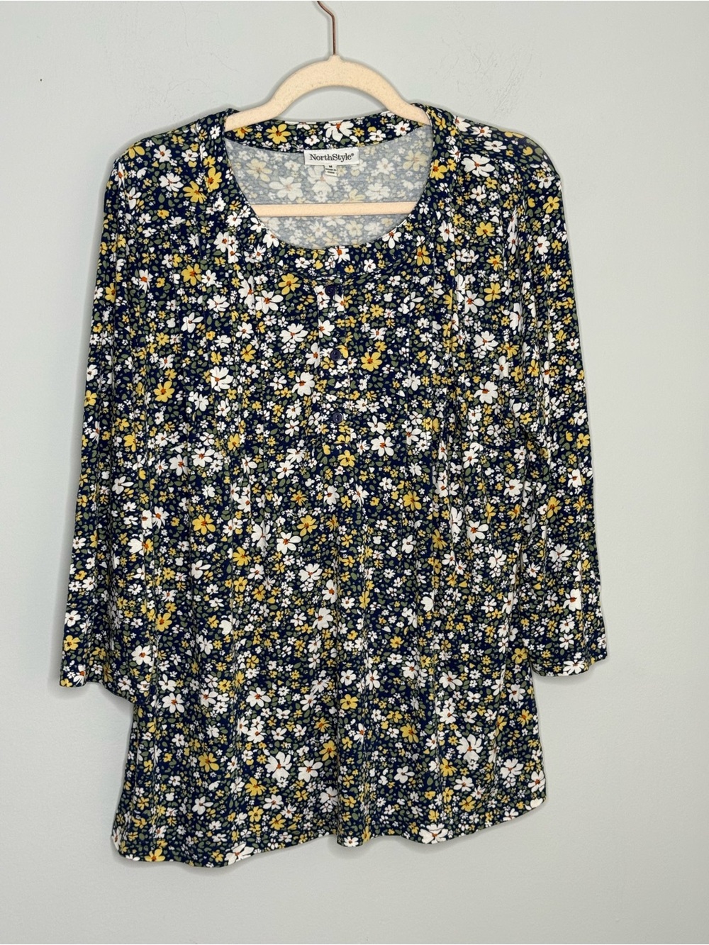 North Style Womens M Floral Pin-tuck Button Colorful Tunic Top/Blouse Boho Indie